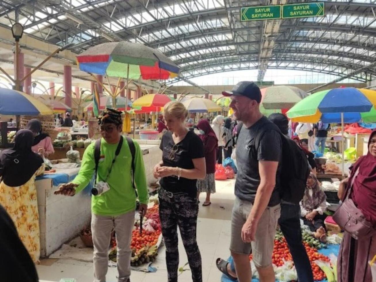 Bujak Permai Villa Matahari Lombok Ntb Praya Exteriör bild
