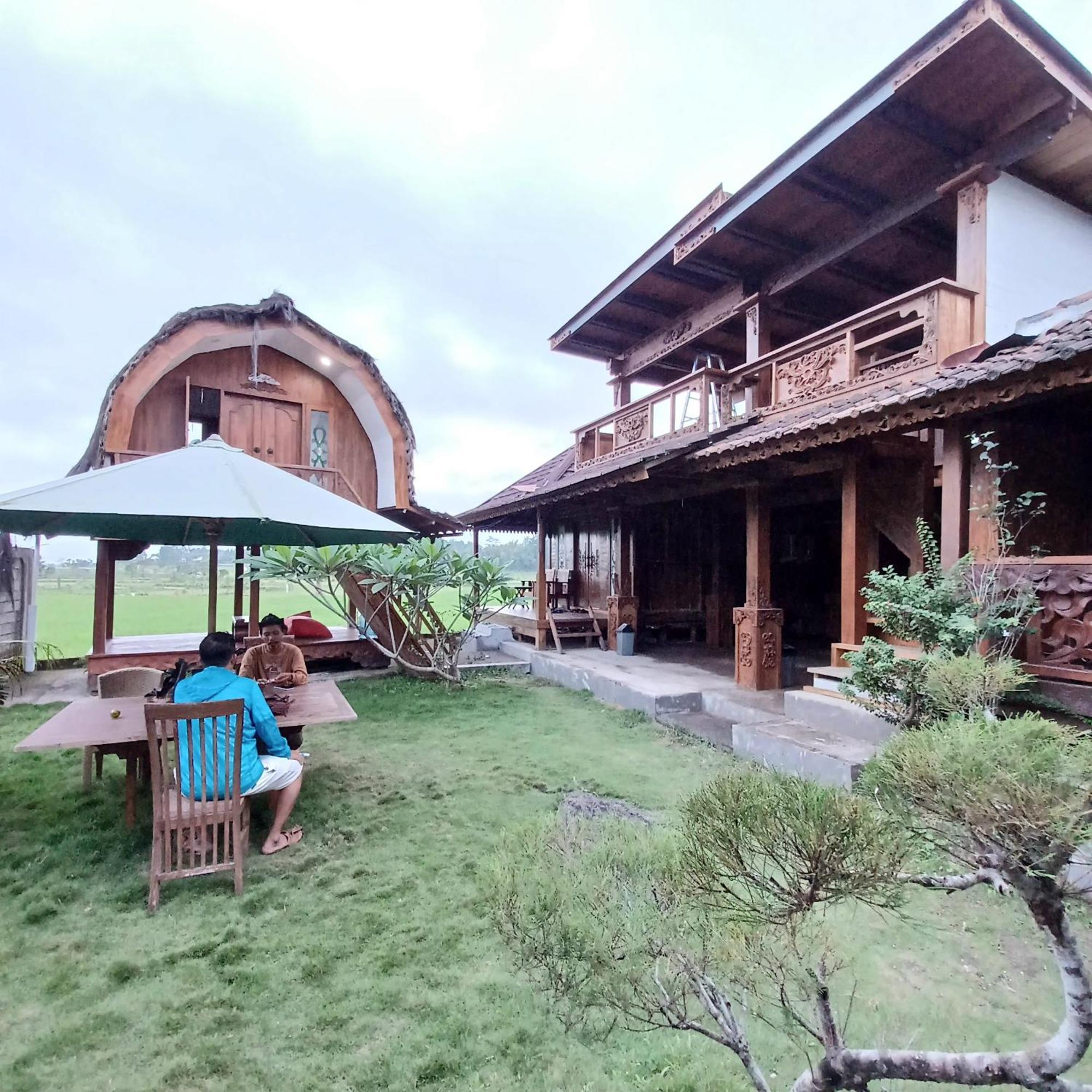 Bujak Permai Villa Matahari Lombok Ntb Praya Exteriör bild
